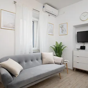  Appartamento Elegant Next To Arena